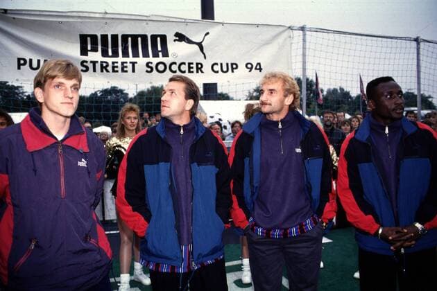 V.l.: Andreas Herzog, Andreas Köpke, Rudi Völler und Anthony Yeboah engagieren sich beim Street Soccer Cup Fußball Herren Puma Street Soccer Cup 1994, Österreich Gruppe