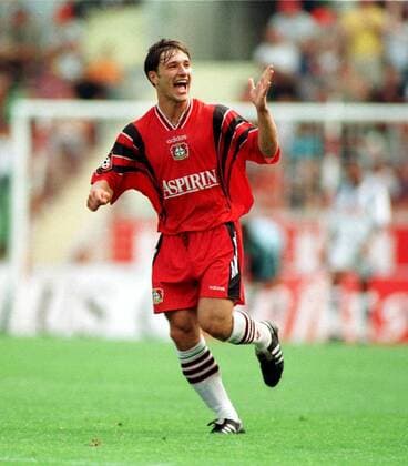 Nico Kovac jubelt Fußball 1. BL Herren Saison 1997 98: Bayer 04 Leverkusen - Karlsruher SC, KSC Einzelbild Haberland-Stadion Leverkusen Freude,