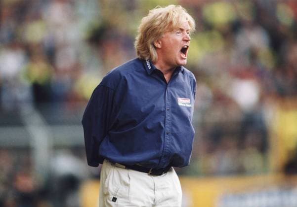 Trainer Winfried Schäfer - lautstark am Spielfeldrand Fußball 1. BL Herren Saison 1997 1998, Karlsruher SC Einzelbild Karlsruhe Anstrengung, Ungeduld, Wut