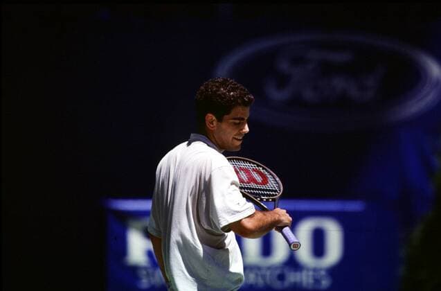 Pete Sampras unzufrieden im Seitenprofil Tennis Herren Grand Slam, ATP, Australian Open, Hartplatz Einzelbild Melbourne Verzweiflung,