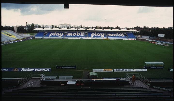 Das Playmobil - Stadion der Spielvereinigung Greuther Fürth Fußball 2. BL Herren 2. Bundesliga, Saison 1997 98, SpVgg. Greuther Fürth Totale Playmobilstadion Fürth