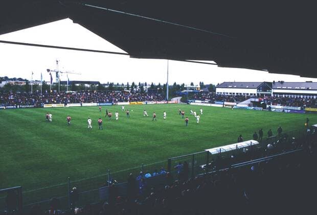 Fußball, Stadiongeschichte SpVgg Unterhaching Das Stadion am Sportpark in Unterhaching Fußball 2. BL Herren 2. Bundesliga, Saison 1997 98, Spielstätte SpVgg Unterhaching Totale Stadion Am Sportpark Unterhaching