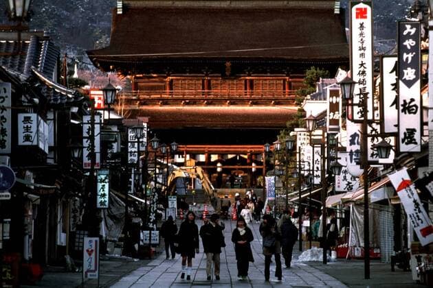 Der Zenkoji Tempel in Nagano OS Winter Olympische Winterspiele 1998, Spiele, Olympia, Olympiade, Olympiastadt, Totale Nagano