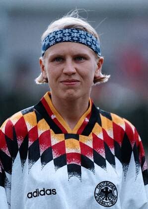 Doris Fitschen (SG Praunheim) im Nationaltrikot Fußball Länderspiel Damen Frauen, Frauenfußball, Nationalmannschaft, DFB Team Porträt Freude,