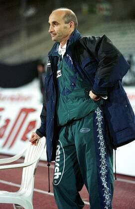 Trainer Horst Ehrmantraut (Frankfurt) Fußball 2. BL Herren Saison 1997 98, Eintracht Frankfurt Einzelbild Frankfurt M. Nachdenklichkeit, Skepsis,
