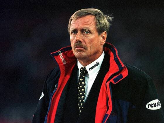 Fußball, Trainerhistorie 1. FC Lok Leipzig von 1896 bis heute Coach Sigfried Held enttäuscht Fußball 2. BL Herren Saison 1997 1998: VfB Leipzig Einzelbild Waldstadion Frankfurt M. Enttäuschung, Nachdenklichkeit,