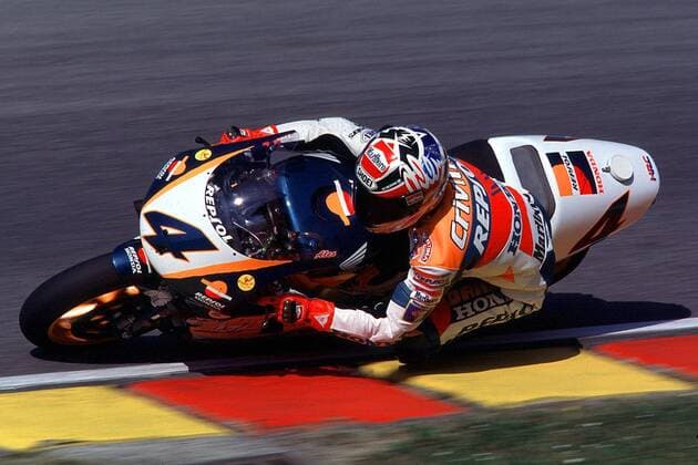 Alex Criville (Spanien) mit seiner Honda auf der Strecke Motorsport Grand Prix Herren WM, 1998, Weltmeisterschaft, Motorrad, Motorradrennen, Motorradsport, Motorradrennsport Einzelbild