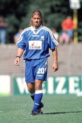 Helgi Kolvidsson (Mainz 05) Fußball 2. BL Herren Saison 1998 1999, FSV Mainz 05 Einzelbild Lohrheide-Stadion Wattenscheid Konzentration, Nachdenklichkeit,