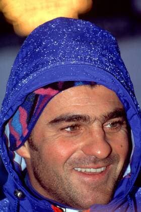 Der Italiener Alberto Tomba im Porträt Alpiner Skilauf Herren Ski, Abfahrt, Abfahrtski, Skisport, Alpin 1997 Porträt