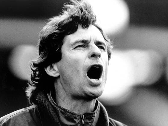 Horst Wohlers (Pauli) gibt seinen Spielern Anweisungen Fußball 1. BL Herren Saison 1990 1991, FC St. Pauli Porträt Hamburg Ungeduld,