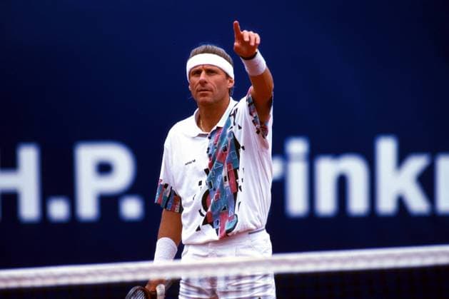 Björn Borg (Schweden) hat das Sagen auf dem Platz Tennis Herren ATP-Seniortour 1996, Senior, Senioren, Seniorentour, Sand, Tour Einzelbild