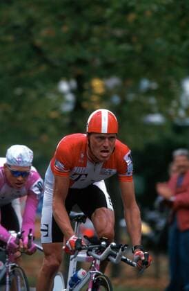 Bjarne Riis (Team Deutsche Telekom) auf der Strecke Radsport Grand Prix Herren Saison 1996: Telekom-Grand-Prix, Großer Preis, Radrennsport, Straßenradsport, Straßenradrennsport, Gruppe Dynamik, Anstrengung,