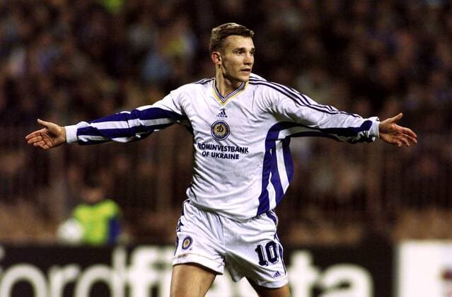 Andrej Schewtschenko (Kiew) jubelnd Fußball EC 1 Herren Saison 1998 1999, Champions League, Halbfinale, Hinspiel, Dynamo Kiew, Kiev Einzelbild Republik Kiew Freude,