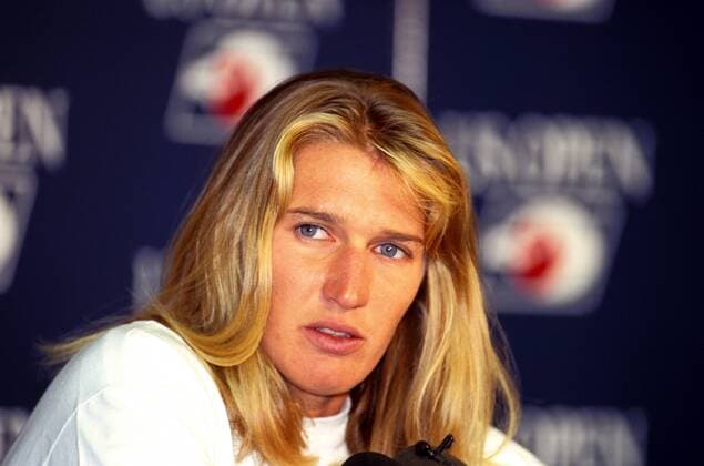Steffi Graf (Deutschland) auf der Pressekonferenz Tennis Damen US Open 1995, Grand Slam, WTA-Tour, Hartplatz, Hardcourt Porträt Flushing Meadow New York Nachdenklichkeit,