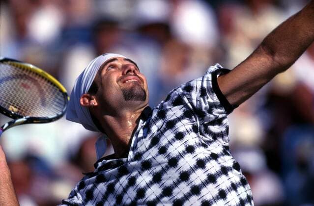 Andre Agassi (USA) - Aufschlag Tennis Herren US-Open 1995, ATP-Tour, Grand Slam, Hartplatz, Hartplatzturnier, Hardcourt Einzelbild Flushing Meadow New York Konzentration, Spannung,