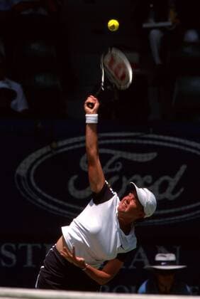 Lindsay Davenport (USA) beim Aufschlag Tennis Damen Australian Open 1999, Grand Slam, WTA-Tour, Hartplatz, Hardcourt Einzelbild Flinders Park Melbourne Dynamik,