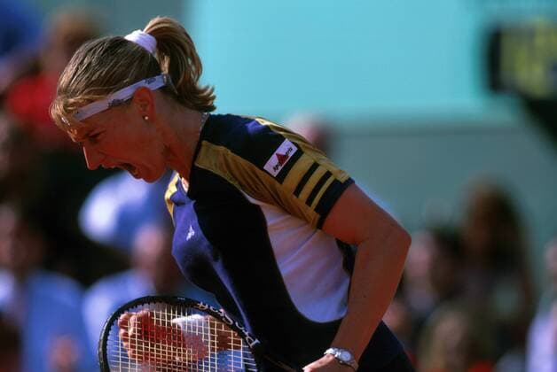 Steffi Graf (Deutschland) feuert sich an Tennis Damen French Open 1999, Grand Slam, WTA-Tour, Finale, Sand, Sandplatz, Sandplatzturnier, Sandplatztennis Einzelbild Roland Garros Paris Spannung, Wut, Ungeduld