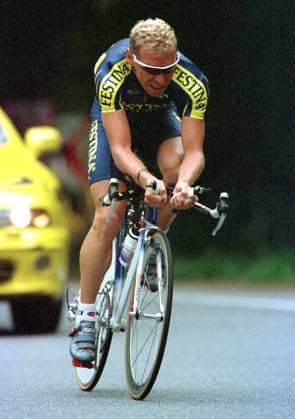 Pascal Herve (Frankreich, Team Festina) auf der Strecke Radsport Herren Deutschland-Tour 1999, Deutschlandtour, 7. Etappe, Einzelzeitfahren, Deutschlandrundfahrt, Rundfahrt Einzelbild Viernheim-Bensheim Dynamik, Anstrengung,