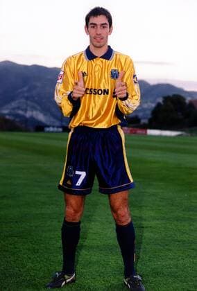 Robert Pires (OM) als Revolverheld Fußball Herren Saison 1998 1999, 1. Französische Division, Liga, Meisterschaft, Olympique Marseille Einzelbild Marseille  
