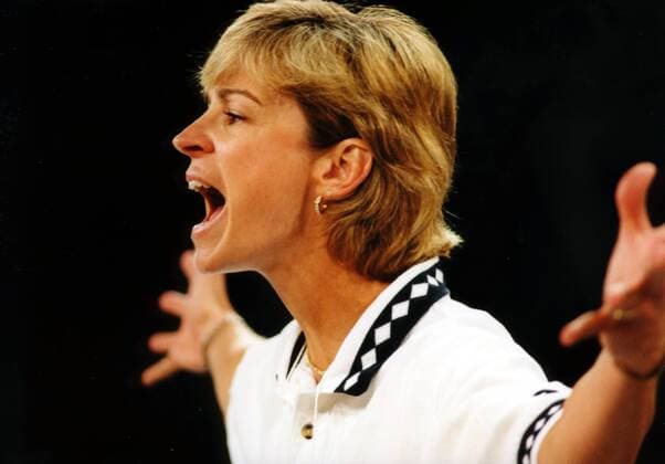 Trainerin Nell Fortner (USA) schreit in das Spiel Basketball WM Damen Weltmeisterschaft der Frauen 1998, Basketball-WM, Länderspiel, Nationalmannschaft Porträt Schmeling-Halle Berlin Konzentration,