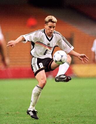Ronald Maul (A2 Deutschland) am Ball Fußball Länderspiel Herren Freundschaftsspiel 1999 Deutschland, A 2 Nationalmannschaft, B-Kader, Auswahl Einzelbild Stade Felix Bollaert Lens Dynamik,
