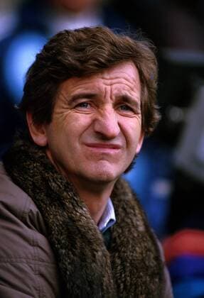 Coach Hannes Löhr (1.FC Köln) skeptisch Fußball 1. BL Herren Saison 1984 1985: 1. FC Köln Porträt Westfalenstadion Dortmund Skepsis,