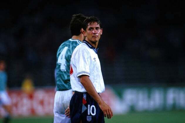 Gary Lineker (England) - Blick über die Schulter Fußball WM Herren Weltmeisterschaft 1990, Länderspiel: BR Deutschland - England 5:4 n.E., Halbfinale Einzelbild Stadio Delle Alpi Turin Nachdenklichkeit, Enttäuschung,