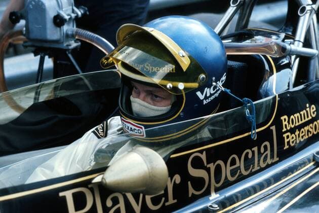 Ronnie Peterson (Schweden Lotus) im Cockpit seines Boliden Motorsport Grand Prix Herren Großer Preis von Spanien 1973, Formel 1 Weltmeisterschaft, F1, F, GP Einzelbild Montjuich