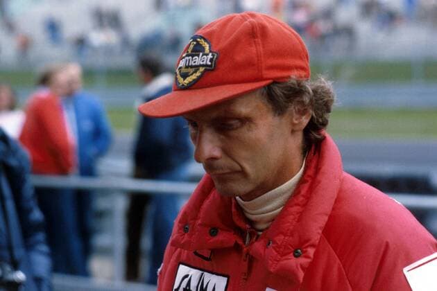 Niki Lauda (Österreich McLaren) mit skeptischem Blick Motorsport Grand Prix Herren Großer Preis von Italien 1984, Formel 1 Weltmeisterschaft, F1, F, GP Porträt Monza Skepsis, Spannung,