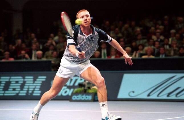 Boris Becker (Deutschland) - Vorhandvolley Tennis WM Herren ATP-Finale 1995, Weltmeisterschaft, Tour, Halle, Indoor, Hallentennis, Hallenturnier, Hallenboden Einzelbild Festhalle Frankfurt M.