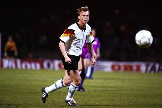 Andreas Thom (Deutschland) am Ball Fußball Länderspiel Herren Nationalmannschaft 1994, Nationalteam, Nationaltrikot Einzelbild
