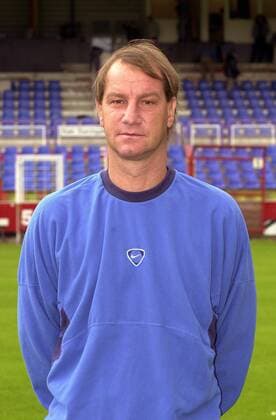 Trainer Michael Lorkowski (Osnabrück) Fußball 2. BL Herren Saison 2000 2001, Porträttermin, Vorstellung, Präsentation, VfL Osnabrück Porträt Stadion Bremer Brücke Osnabrück