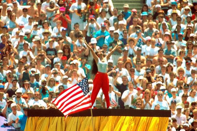 Popstar Diana Ross (USA) singt auf der WM-Eröffnungsfeier Fußball WM Herren Weltmeisterschaft 1994, Eröffnung, Zeremonie, Eröffnungsfeier, Eröffnungszeremonie Totale Soldier Field Chicago Freude,