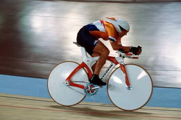 Leontien Zijlaard-van Moorsel (Niederlande) bei der 3000m-Einerverfolgung Radsport OS Sommer Damen Olympische Sommerspiele 2000, Spiele, Olympia, Olympiade, Rad, Bahnrad, Radrennsport, Halle, Indoor Einzelbild Dunc Gray Velodrome, Bankstown Sydney