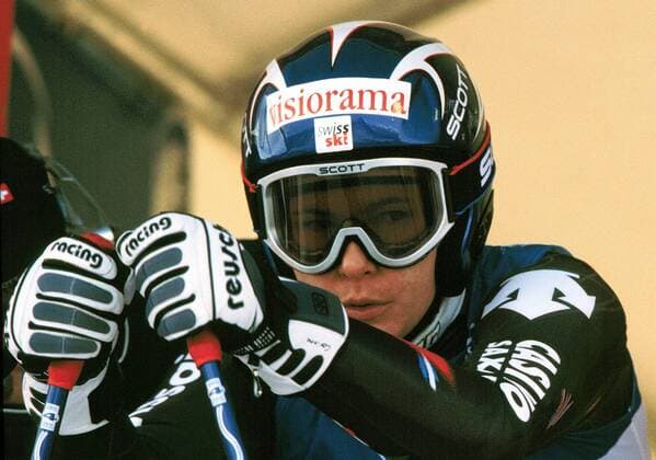 Corinne Rey Bellet (Schweiz) konzentriert am Start Alpiner Skilauf Damen Weltcup 2000 2001, Worldcup, Welt-Cup, World, WC, Riesenslalom, Ski Alpin, Skisport Einzelbild Sölden Konzentration,