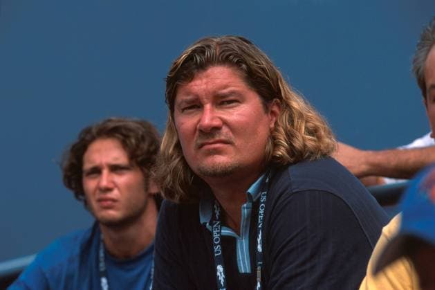 Peter Lundgren (Schweden), Trainer von Roger Federer (Schweiz), auf der Tribüne Tennis Herren US Open 2000, Grand Slam, ATP-Tour, Hartplatz, Hardcourt, Hartplatztennis, Hartplatzturnier, Vdia Porträt Flushing Meadow New York