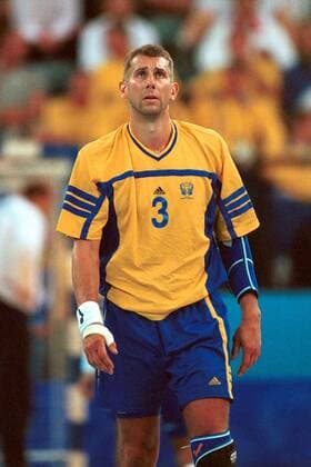 Magnus Wislander (Schweden) mit bangem Blick nach oben Handball OS Sommer Herren Olympische Spiele 2000; Sommerspiele, Olympiade, Olympia, Finale, Endspiel, Länderspiel Einzelbild The Dome and Pavillons 3 Sydney