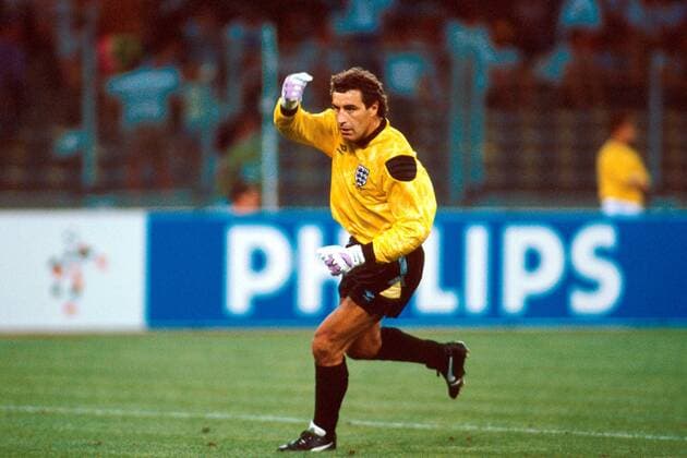 Torwart Peter Shilton (England) ballt jubelnd die Faust Fußball WM Herren Weltmeisterschaft 1990, Halbfinale, Länderspiel, Nationalmannschaft, Nationalteam, Nationaltrikot Einzelbild Stadio Delle Alpi Turin Freude, Begeisterung,