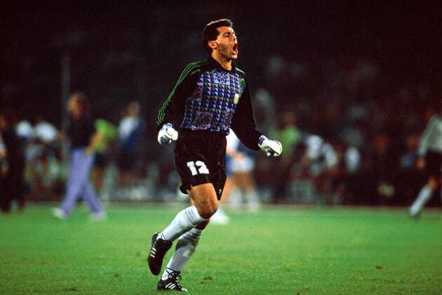 Torwart Sergio Goycoechea (Argentinien) schreit seine Freude heraus Fußball WM Herren Weltmeisterschaft 1990, Halbfinale, Länderspiel, Nationalmannschaft, Nationalteam, Nationaltrikot Einzelbild Stadio San Paolo Neapel Freude, Begeisterung,