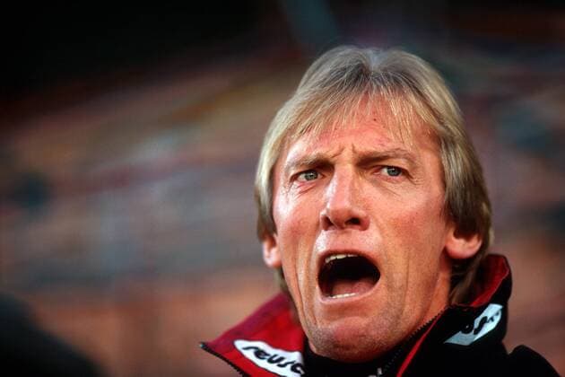Trainer Jupp Tenhagen (Wattenscheid) wütend Fußball 2. BL Herren Saison 1997 1998, SG Wattenscheid 09 Porträt Wilhelm-Koch-Stadion am Millerntor Hamburg Spannung, Ungeduld, Wut