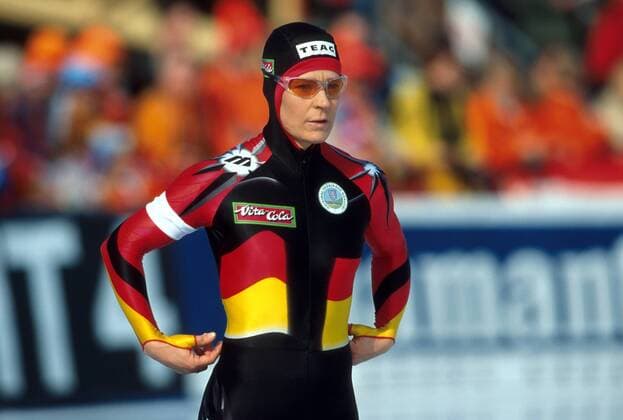Gunda Niemann-Stirnemann (Deutschland) Eisschnellauf WM Damen Mehrkampf-Weltmeisterschaft 2001, Eisschnellaufen, Eisschnelllaufen, Eisschnelllauf Einzelbild City Park Pond Budapest