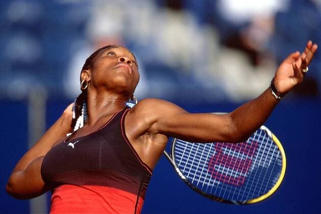 Serena Williams (USA) - Aufschlag Tennis Damen Newsweek Champions Cup 2000, WTA-Tour, Hartplatz, Hardcourt, Hartplatztennis, Hartplatzturnier Einzelbild Indian Wells