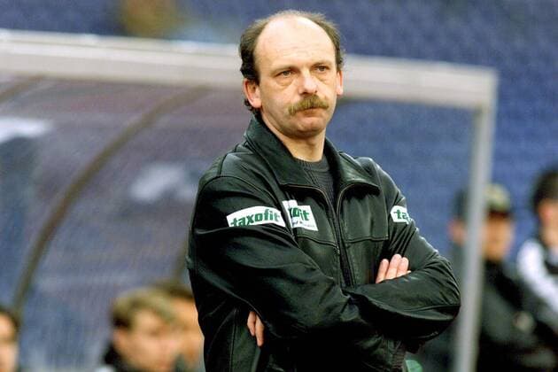 Trainer Stanislav Levy (Hannover) Fußball 2. BL Herren Saison 2000 2001, Hannover 96, Vdig Einzelbild Niedersachsenstadion Hannover