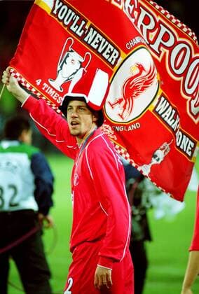 Stéphane Henchoz (Liverpool) - Schlußjubel mit Fanfahne: Liverpool - You ll never walk alone Fußball EC 3 Herren UEFA-Cup 2000 2001, Pokal, Europapokal, Europacup, Liverpool FC (England), Vneg Einzelbild Westfalenstadion Dortmund Begeisterung, Freude,