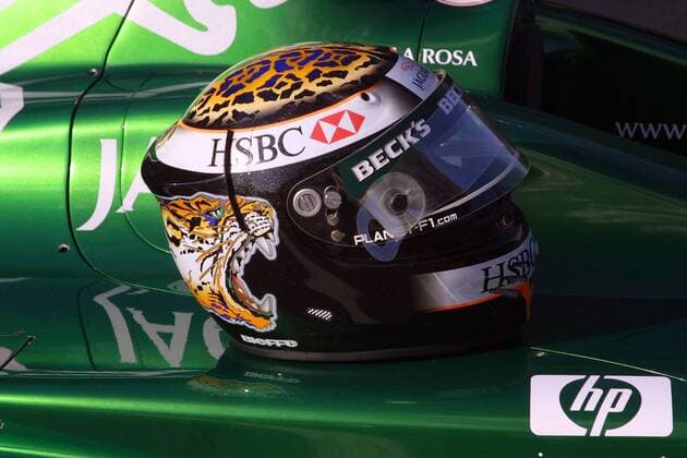Rennhelm von Eddie Irvine (Nordirland Jaguar-Racing) Motorsport Grand Prix Herren Großer Preis von Österreich 2001, Formel 1, F1, F, GP, WM, Weltmeisterschaft, Vdig Einzelbild A1-Ring Zeltweg-Spielberg