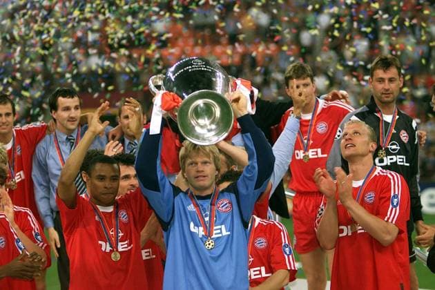 Torwart Oliver Kahn (Mitte), Paulo Sergio (li.) und Carsten Jancker (alle Bayern) Fußball EC 1 Herren Champions League 2000 2001, Finale, Endspiel, FC Bayern München Gruppe Giuseppe-Meazza-Stadion San Siro Mailand Freude,