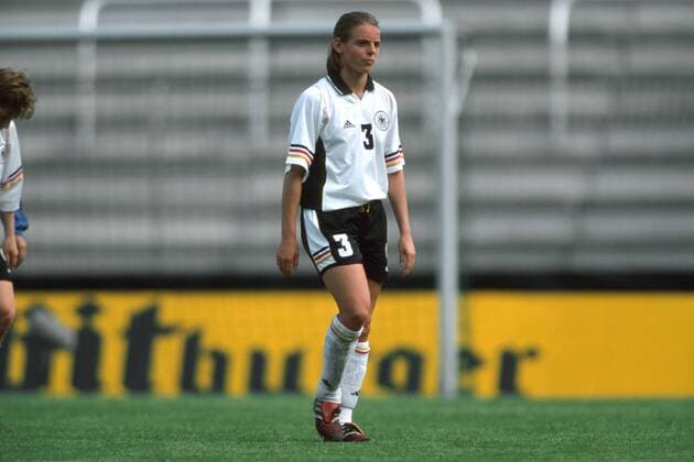 Nia Künzer (Deutschland) Fußball Länderspiel Damen Frauennationalmannschaft 2001, Deutschland - Russland 1:1, Frauen, Frauenfußball, Nationalteam, Test Einzelbild Gera