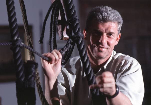 Trainer Dietmar Demuth (St.Pauli) im Museum für Hamburgische Geschichte Fußball 2. BL Herren Saison 2000 2001: Shooting, Fotoshooting, Fototermin, FC St. Pauli, Vdia Einzelbild Hamburg