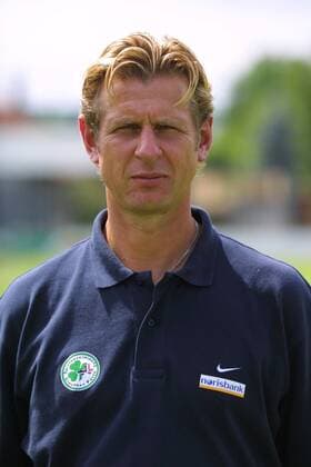 Trainer Uwe Erkenbrecher (Fürth) Fußball 2. BL Herren Saison 2001 2002, SpVgg Greuther Fürth, Spielvereinigung, Vorstellung, Präsentation, Pressetermin, Porträt Sportgelände Vestenbergsgreuth Fürth