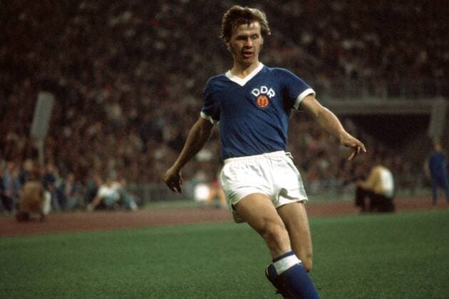 Konrad Weise (DDR) Fußball OS Sommer Herren Olympische Sommerspiele 1972, Olympia, Olympiade, Spiele, Länderspiel, Nationalmannschaft Einzelbild Olympiastadion München Dynamik,